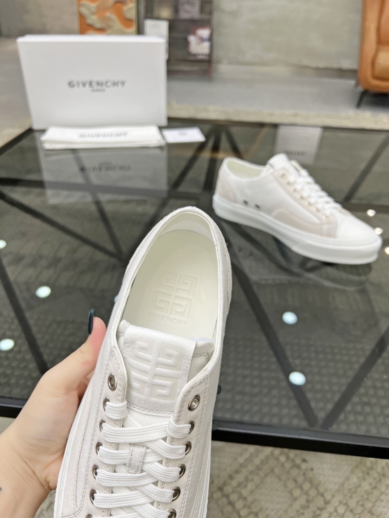 Givenchy Sneakers